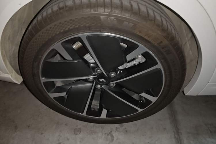 Used Li Auto L7 2025 Max Smart Refresh Edition Right Rear Wheel Hub