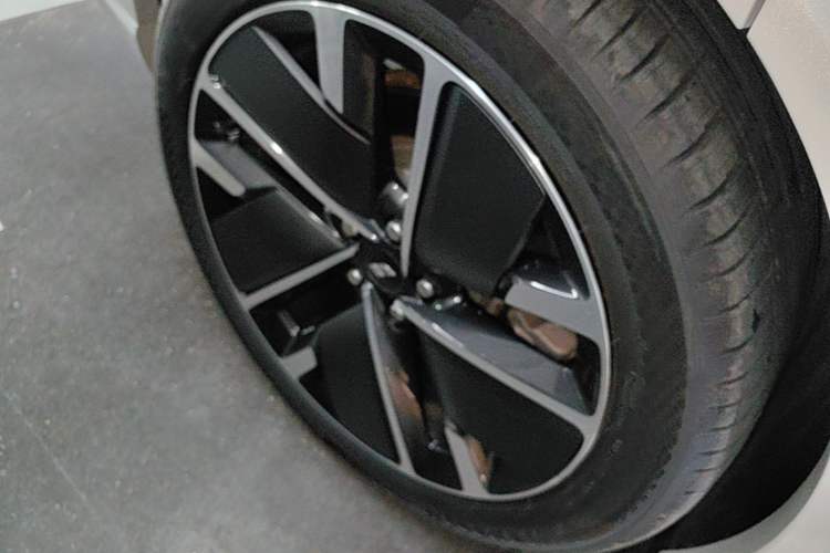 Used Li Auto L7 2025 Max Smart Refresh Edition Right Rear Wheel Hub