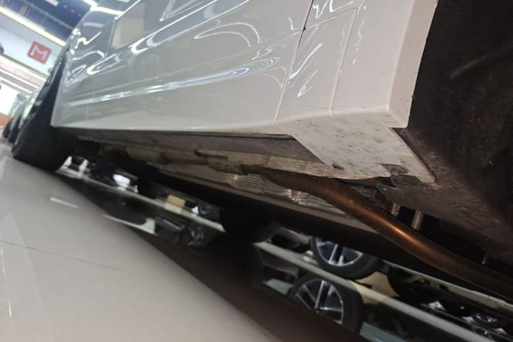Used Li Auto L7 2025 Ultra Smart Refreshed Edition Right Side Sill
