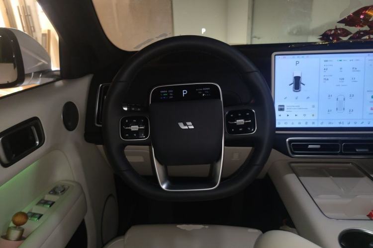 Used Li Auto L7 2025 Pro Smart Refresh Edition Steering Wheel