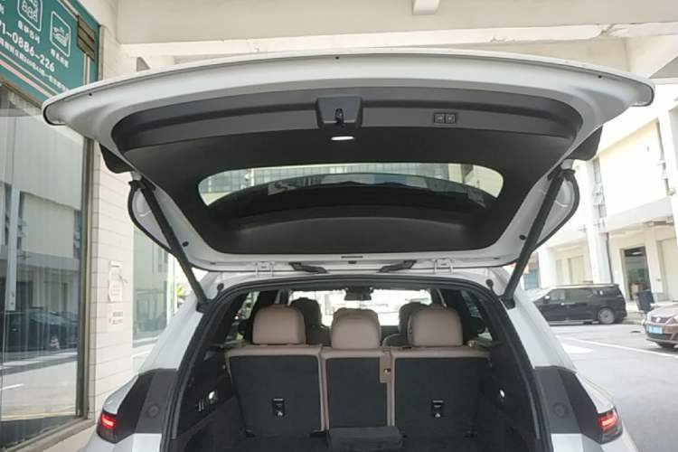 Used Li Auto L7 2025 Max Smart Refresh Edition Trunk