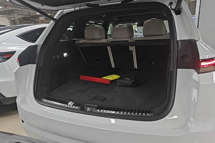 Used Li Auto L7 2025 Max Smart Refresh Edition Trunk