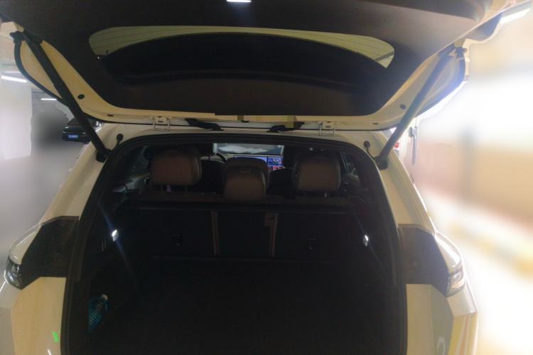 Used Li Auto L7 2025 Pro Smart Refresh Edition Trunk