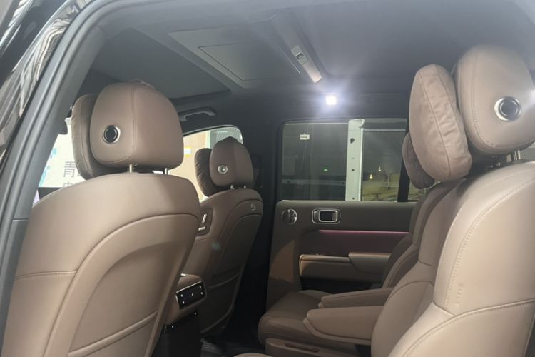 Used Li Auto L8 2025 Ultra Smart Refreshed Edition Interior 5