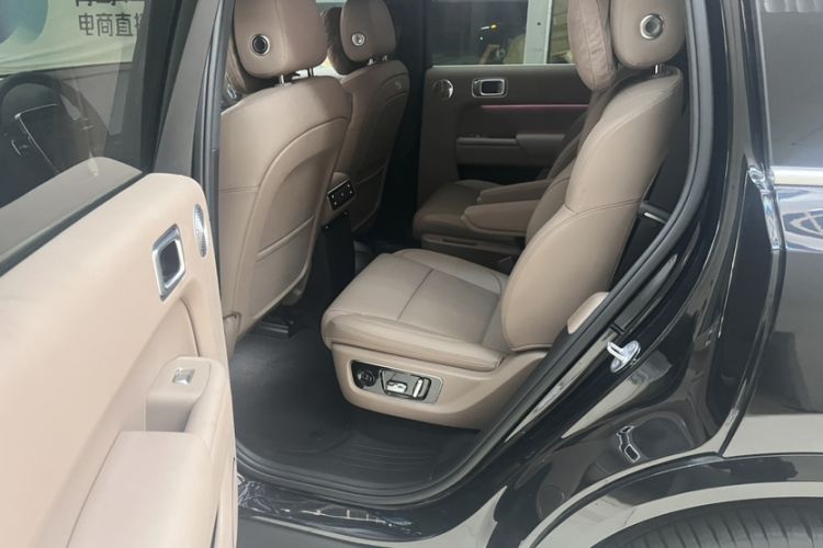 Used Li Auto L8 2025 Ultra Smart Refreshed Edition Interior 6