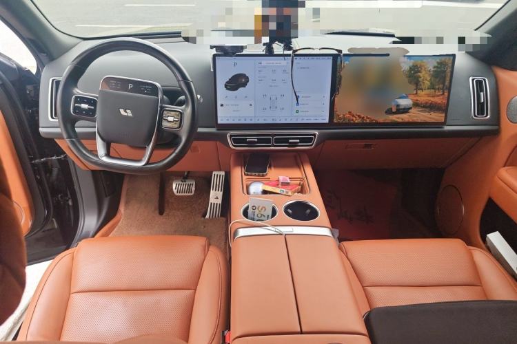 Used Li Auto L8 2023 Pro Model Center Console