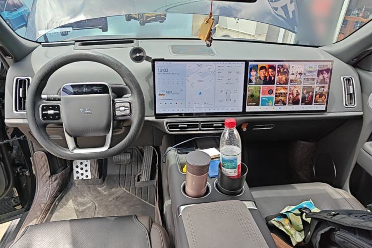 Used Li Auto L8 2023 Pro Model Center Console
