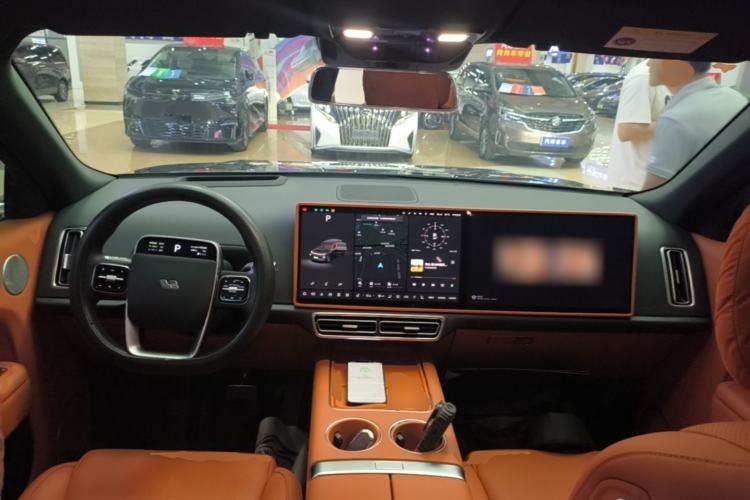 Used Li Auto L8 2023 Pro Model Center Console