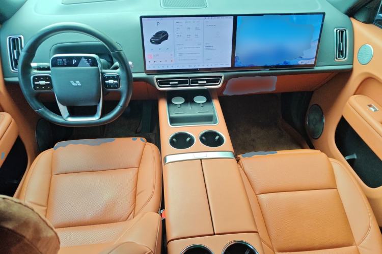 Used Li Auto L8 2023 Pro Model Center Console