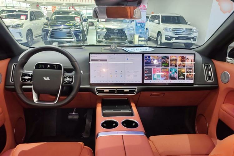 Used Li Auto L8 2023 Pro Model Center Console