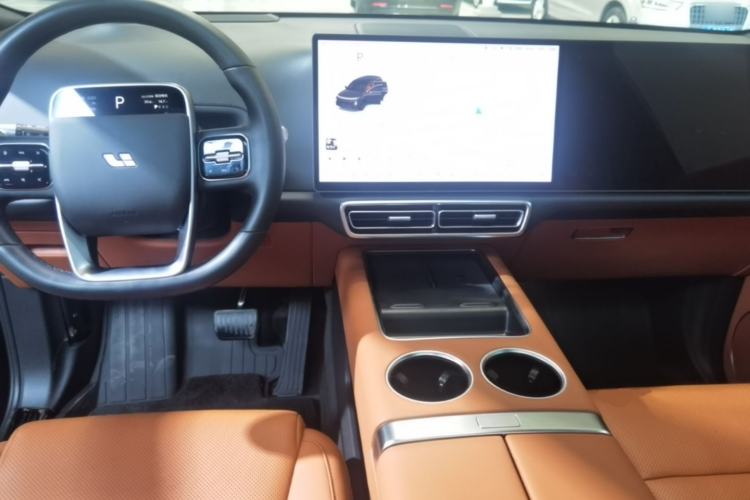 Used Li Auto L8 2023 Air model Center Console