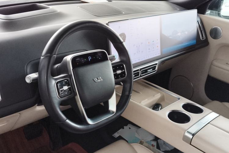 Used Li Auto L8 2023 Pro Model Center Console