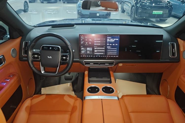 Used Li Auto L8 2023 Pro Model Center Console