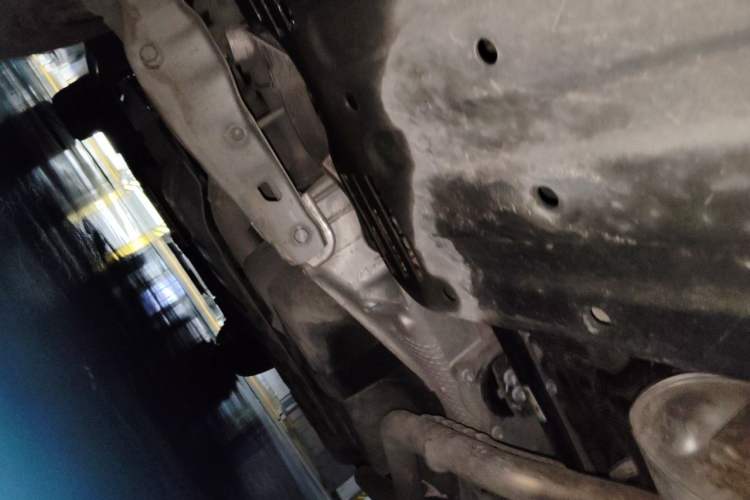 Used Li Auto L8 2023 Pro Model Chassis Front
