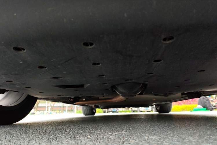 Used Li Auto L8 2023 Pro Model Chassis Front