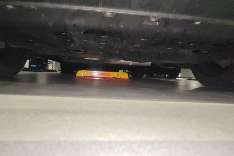 Used Li Auto L8 2023 Pro Model Chassis Front