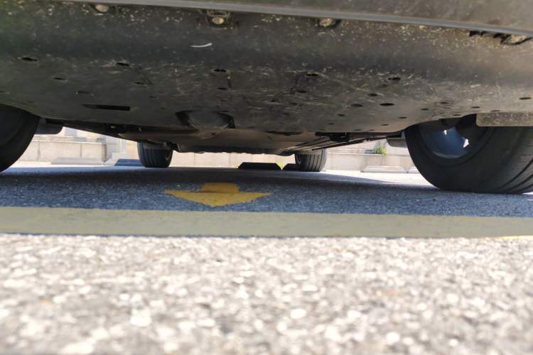 Used Li Auto L8 2023 Pro Model Chassis Front