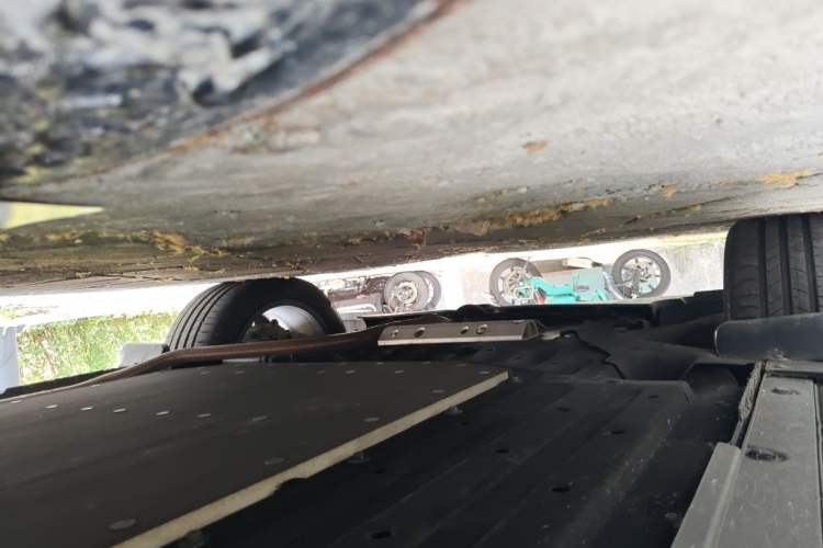 Used Li Auto L8 2023 Pro Model Chassis Front Left