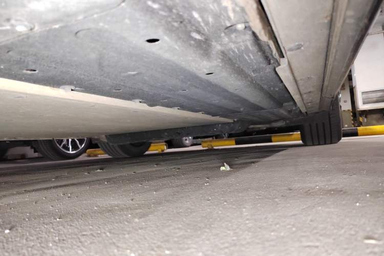 Used Li Auto L8 2023 Pro Model Chassis Front Left