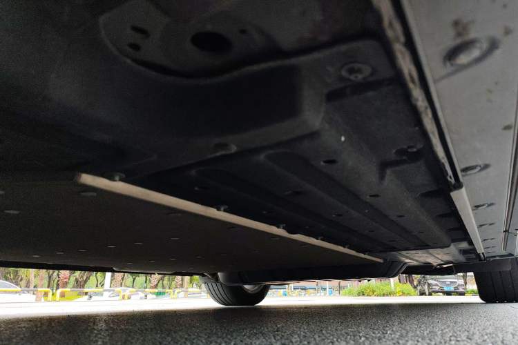 Used Li Auto L8 2023 Pro Model Chassis Front Left