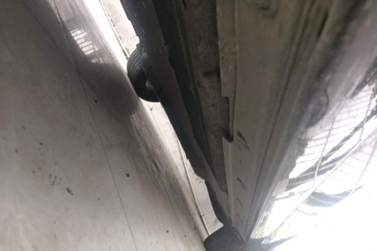 Used Li Auto L8 2023 Pro Model Chassis Front Left