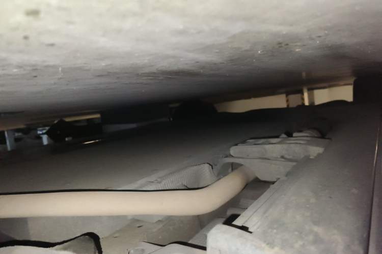 Used Li Auto L8 2023 Pro Model Chassis Front Right