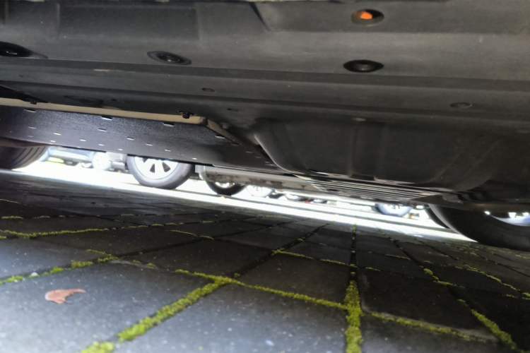 Used Li Auto L8 2023 Pro Model Chassis Front Right