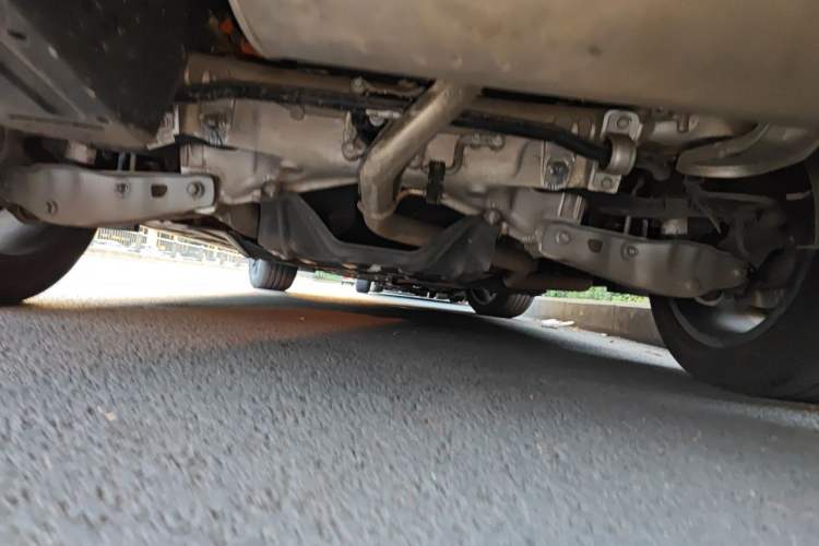 Used Li Auto L8 2023 Pro Model Chassis Rear