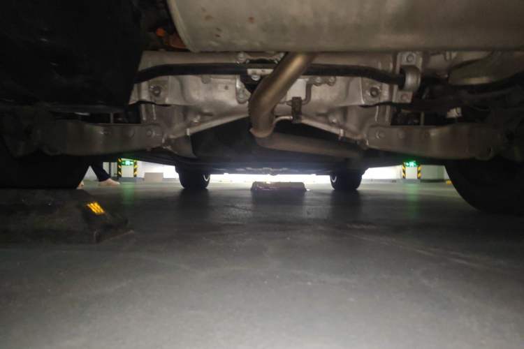 Used Li Auto L8 2023 Pro Model Chassis Rear