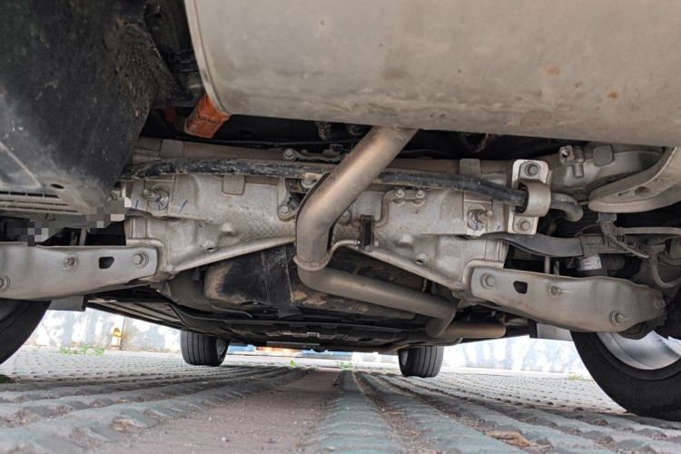 Used Li Auto L8 2023 Pro Model Chassis Rear