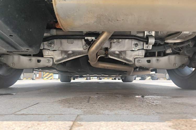 Used Li Auto L8 2023 Pro Model Chassis Rear