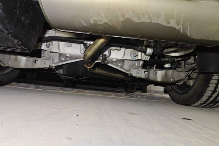 Used Li Auto L8 2023 Pro Model Chassis Rear