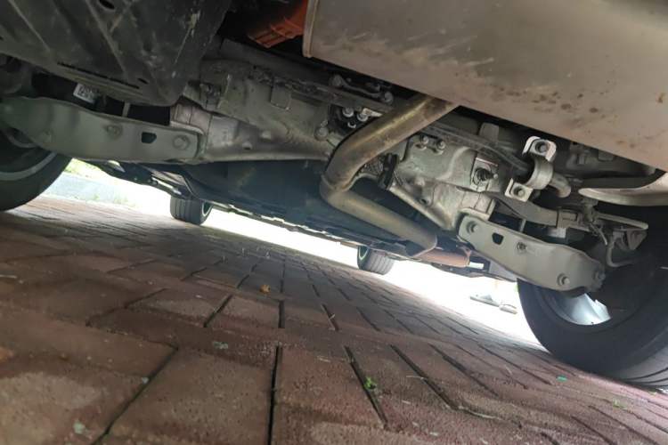 Used Li Auto L8 2023 Pro Model Chassis Rear