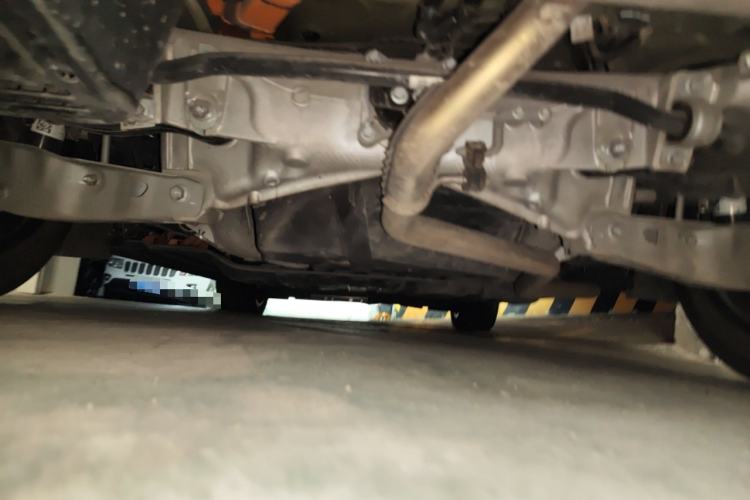 Used Li Auto L8 2023 Pro Model Chassis Rear