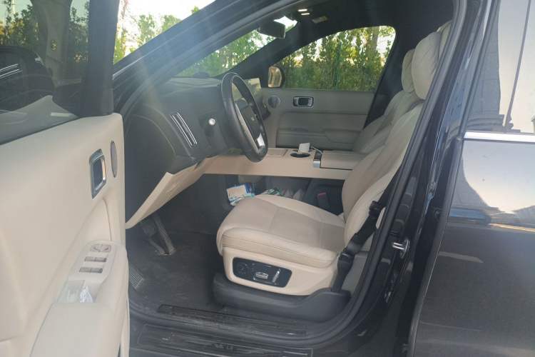 Used Li Auto L8 2023 Pro Model Driver Seat