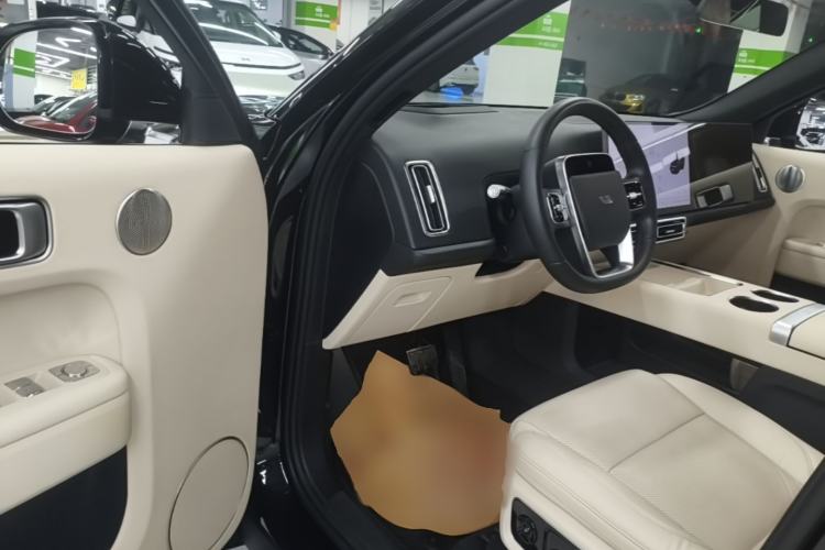 Used Li Auto L8 2023 Pro Model Driver Seat