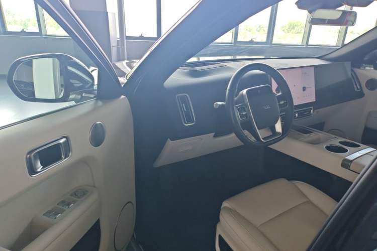 Used Li Auto L8 2023 Air model Driver Seat