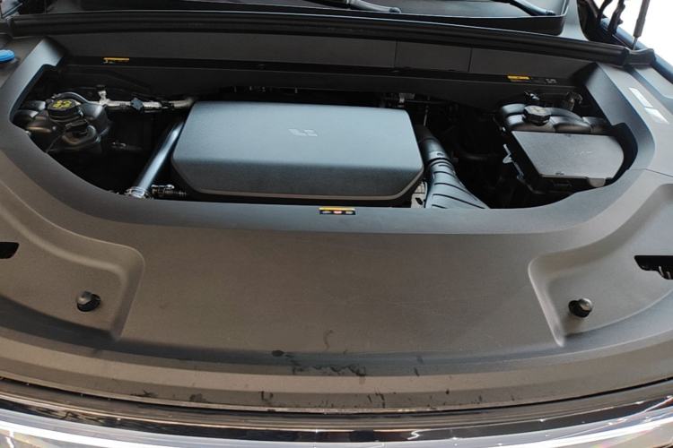 Used Li Auto L8 2023 Air model Engine Bay