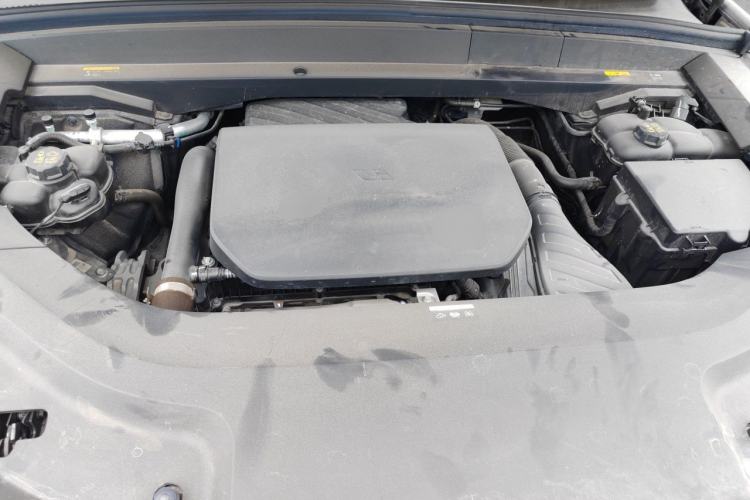 Used Li Auto L8 2023 Pro Model Engine Bay