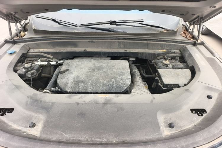Used Li Auto L8 2023 Pro Model Engine Bay