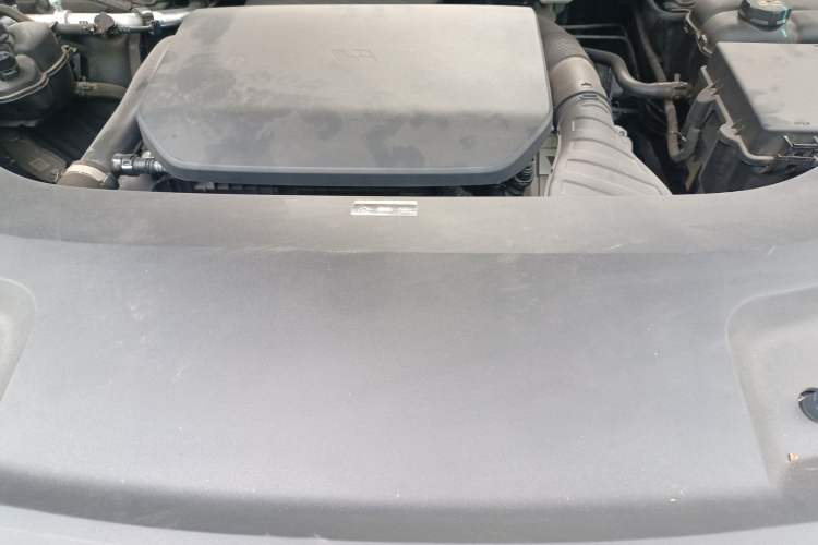 Used Li Auto L8 2023 Pro Model Engine Bay