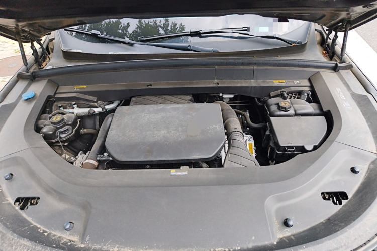 Used Li Auto L8 2023 Pro Model Engine Bay