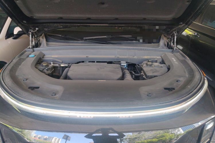 Used Li Auto L8 2023 Air model Engine Bay