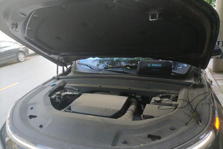 Used Li Auto L8 2023 Pro Model Engine Bay