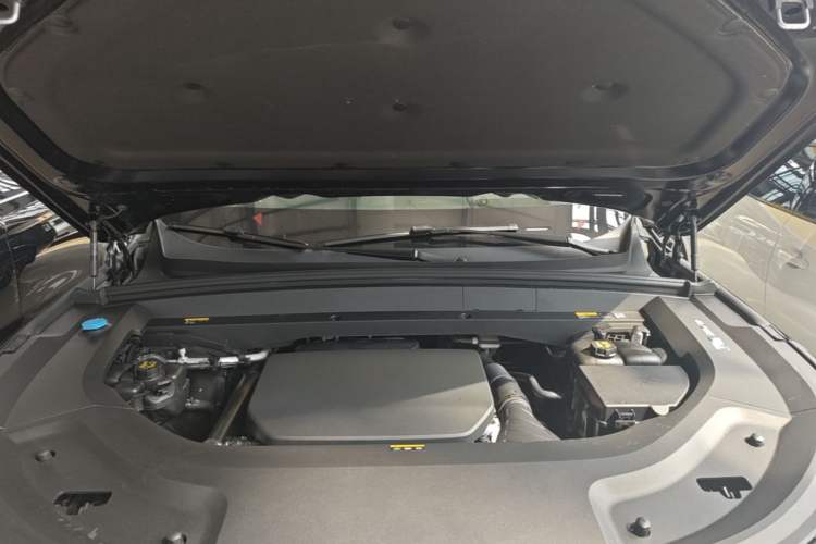 Used Li Auto L8 2023 Max model Engine Bay