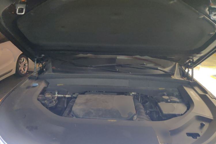 Used Li Auto L8 2023 Air model Engine Bay