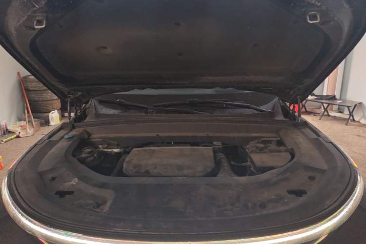Used Li Auto L8 2023 Max model Engine Bay