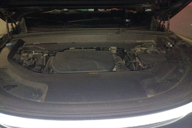 Used Li Auto L8 2023 Pro Model Engine Bay