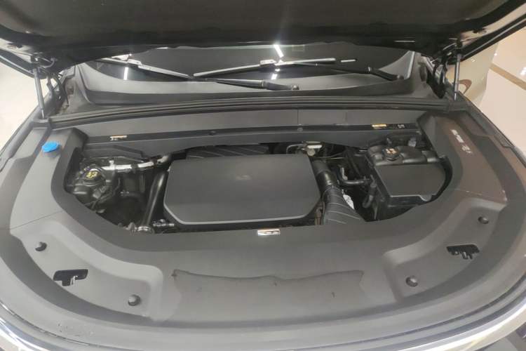 Used Li Auto L8 2023 Max model Engine Bay