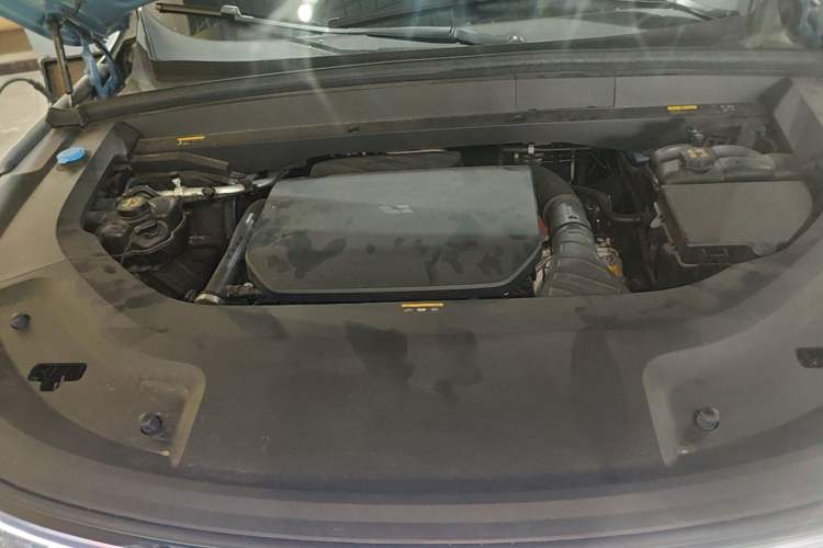 Used Li Auto L8 2023 Air model Engine Bay